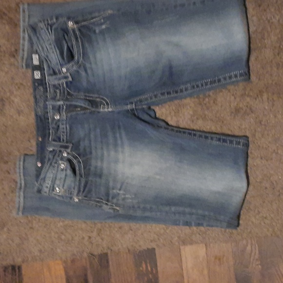 size 30 mids mel women's jeans 1 pr siz 11 Kan Kan shorts - Picture 2 of 4